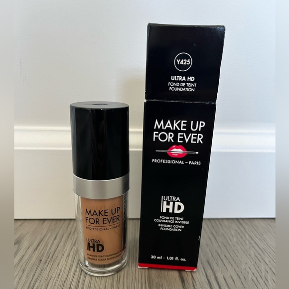 Make up for Ever Ultra Hd Invisible Cover
Foundation Y425 - Honey - Picture 1 of 4